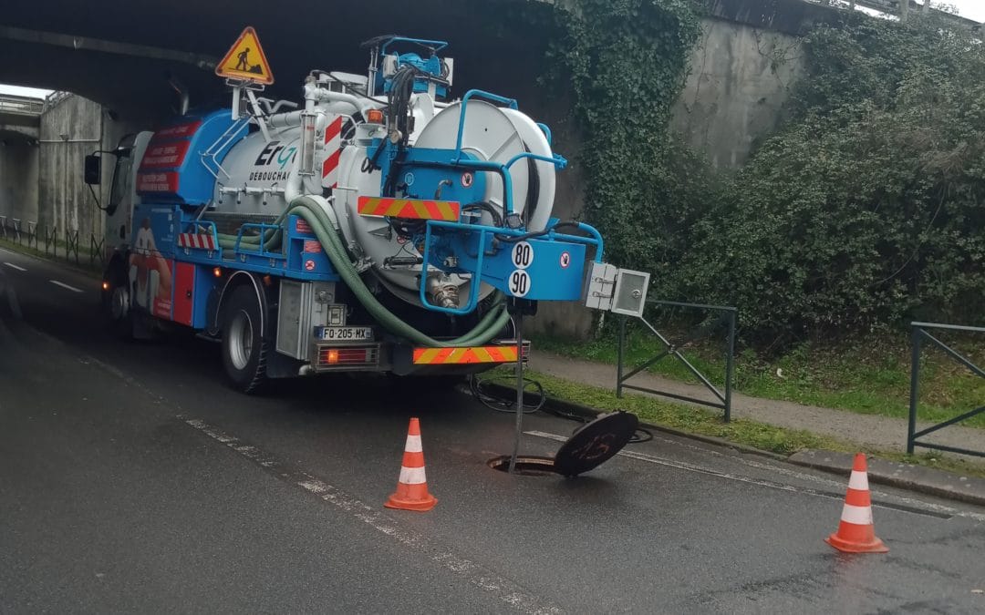 camion_hydrocureur_erge_assainissement_maintenance_immobilière_débouchage