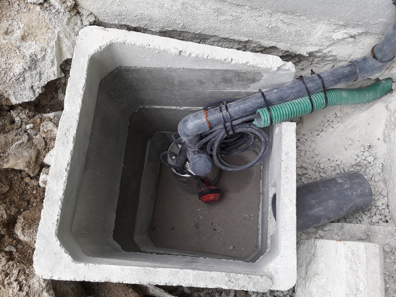 pompe_relevage_eaux_pluviales_eaux_usées_par_Erge_assainissement_maintenance_immobilière_débouchage_montbert