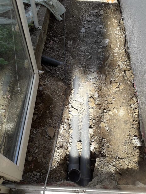 Tuyaux séparation eaux pluviales et usées