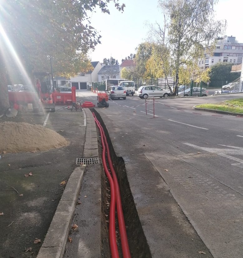 tranchée_mise_aux_norme_eaux_gaine_technique